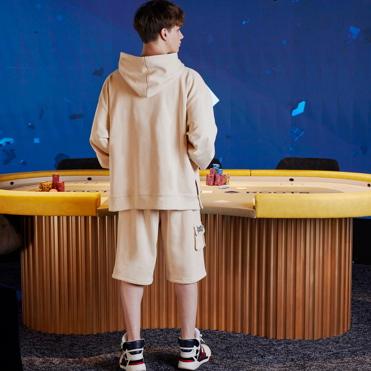 ブラフバージョン フーディ HOLE CARDS ベージュ ヨコサワ パーカー フーディー 