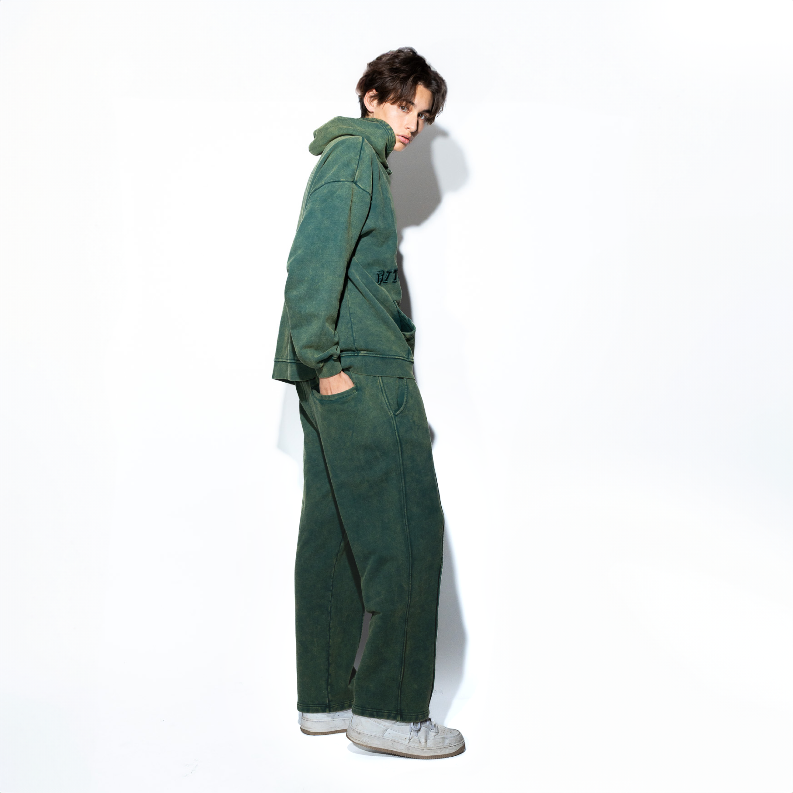 khoki 24aw スウェット グリーン　サイズ2 アウトレット K-collection ケイコレクション スウェット パンツ